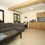 アパート Haus Schroffenstein シュラートミンク