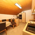 アパート Haus Schroffenstein