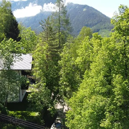 Haus Schroffenstein * سخلادميخ