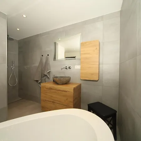 Haus Schroffenstein *